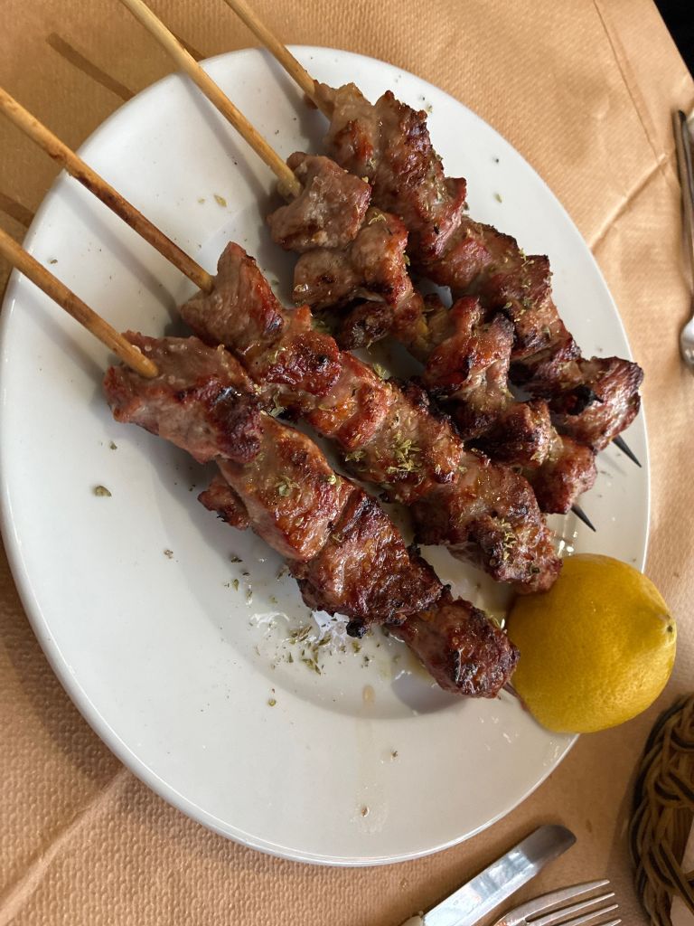 ουζερί μεζεδοπωλείο Ο Πάνος