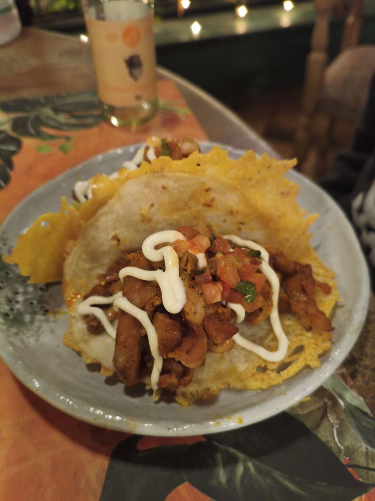 Pueblo Chido, Nea Smyrni