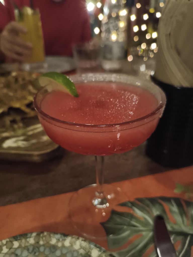 Pueblo Chido, Nea Smyrni