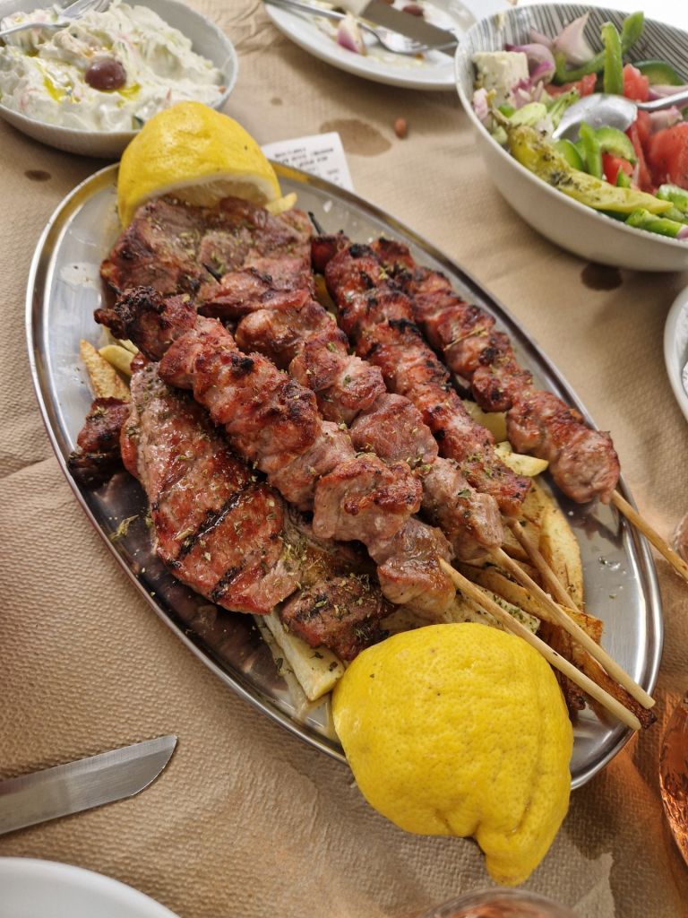 ουζερί μεζεδοπωλείο Ο Πάνος