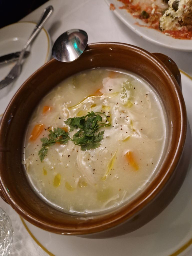 Δώδεκα Πιάτα Σύνταγμα