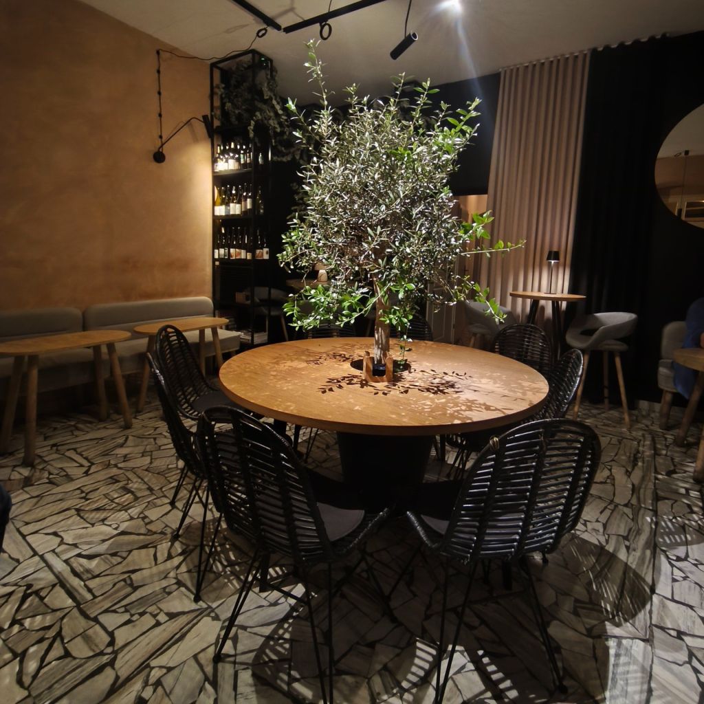 Pestka Bistro Wine Bar