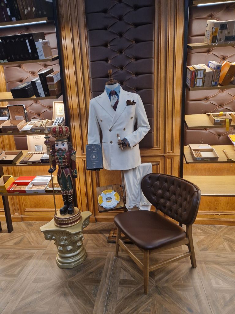 The Gentlemen’s Club - Coffee, Whisky and Cigar Lounge